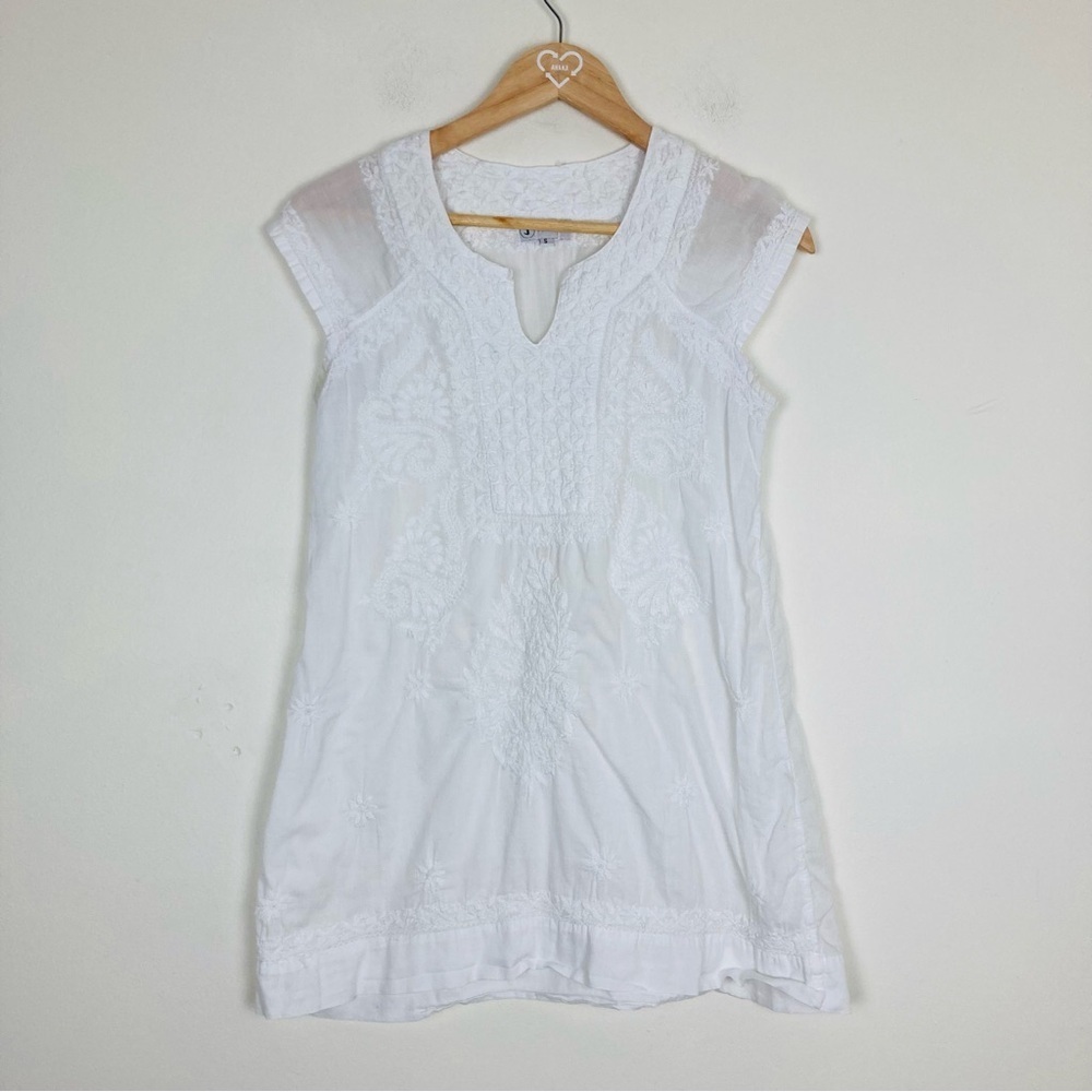 Jayshree Dalal white on white semi sheer cotton floral embroidered tunic. Small